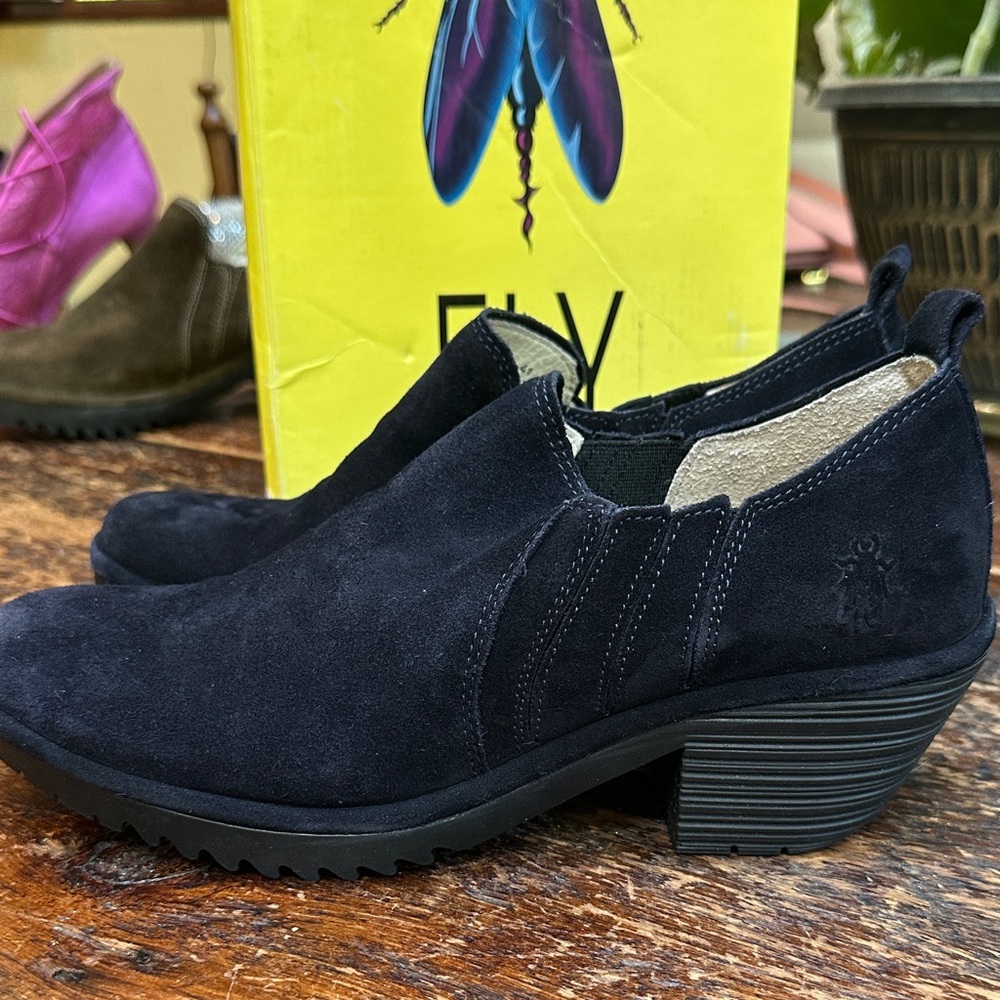 Fly London navy blue Suede Low Heel Chelsea-Style Ankle Boots